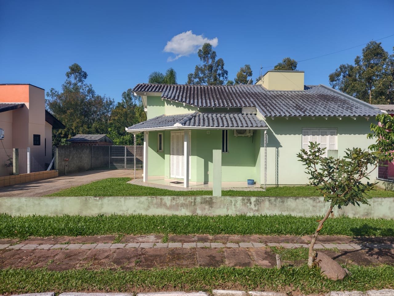 Fotos do imóvel Vendo casa localiza no Centro de Araricá - Sparrenberger Imóveis