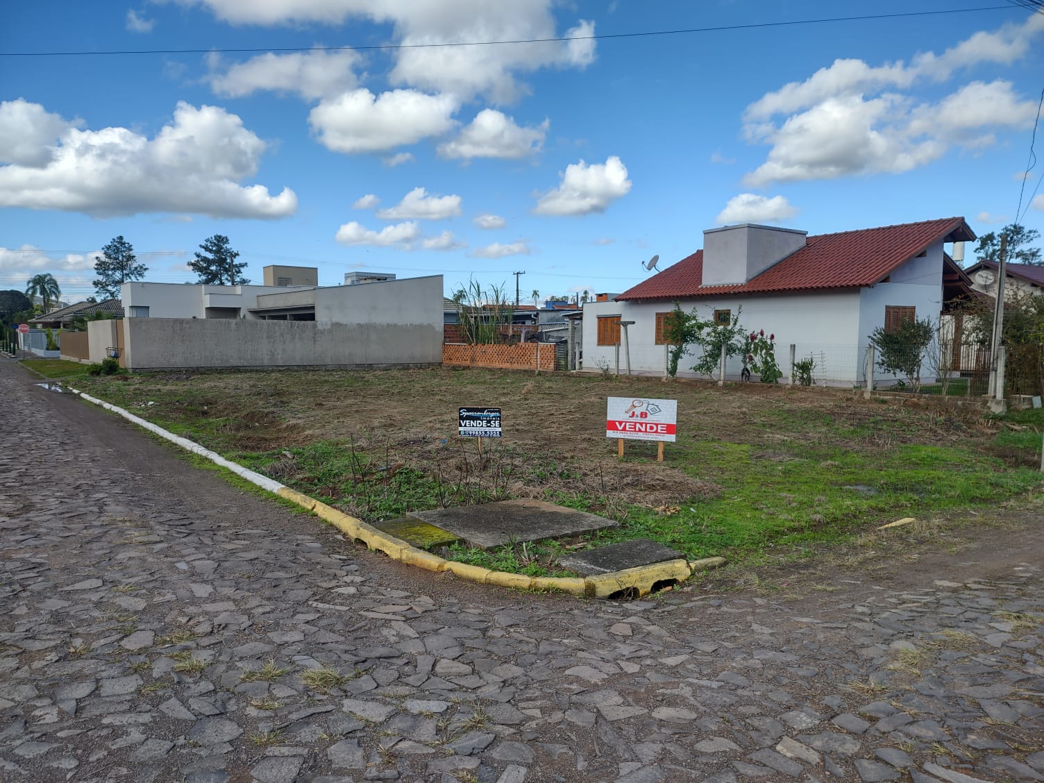 Fotos do imóvel vendo esquina Residencial da Bica - Sparrenberger Imóveis