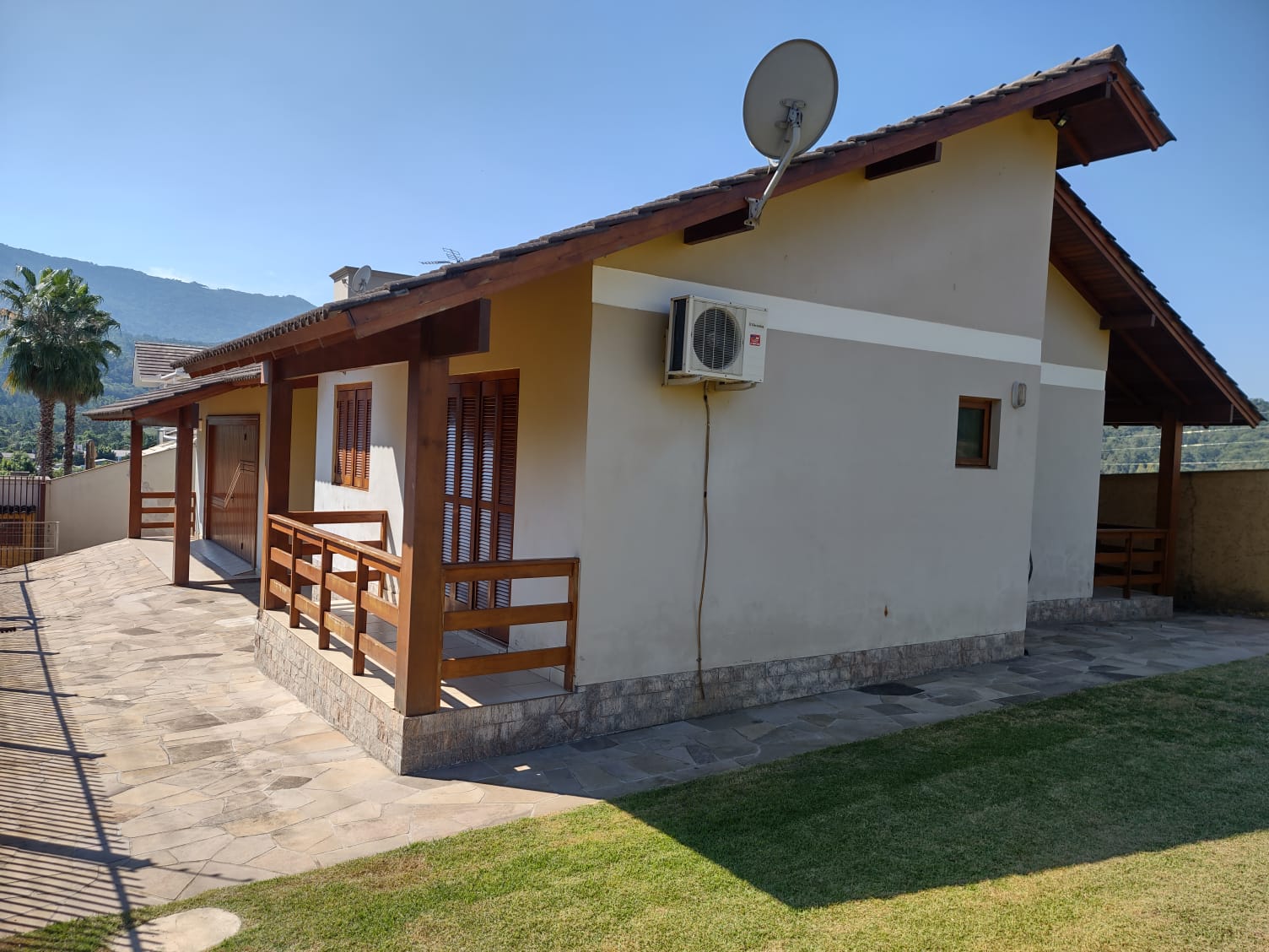 Fotos do imóvel Vendo Baita casa no centro de Nova Hartz - Sparrenberger Imóveis