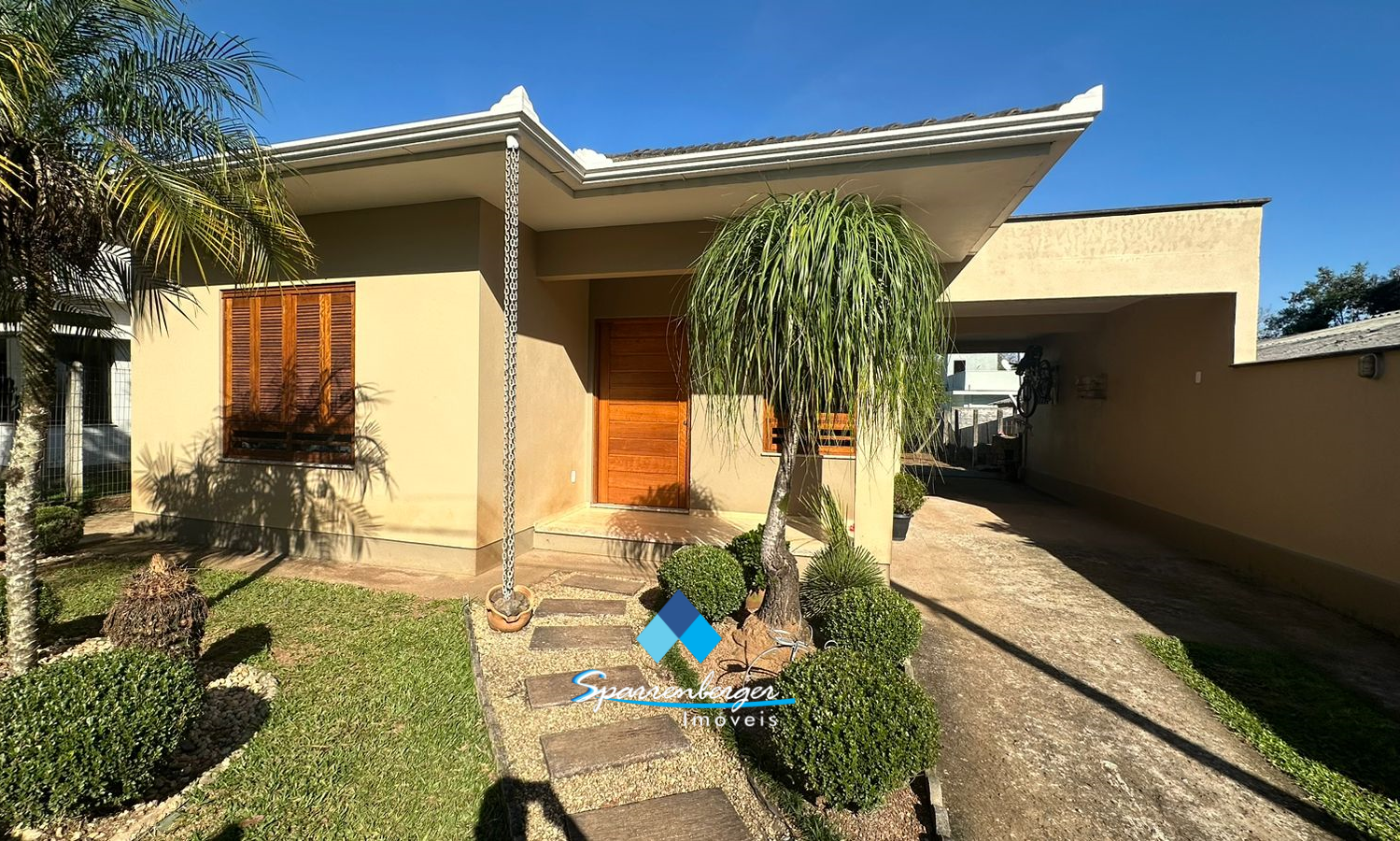 Fotos do imóvel Vende-se ótima casa no Bairro das Rosas - Sparrenberger Imóveis